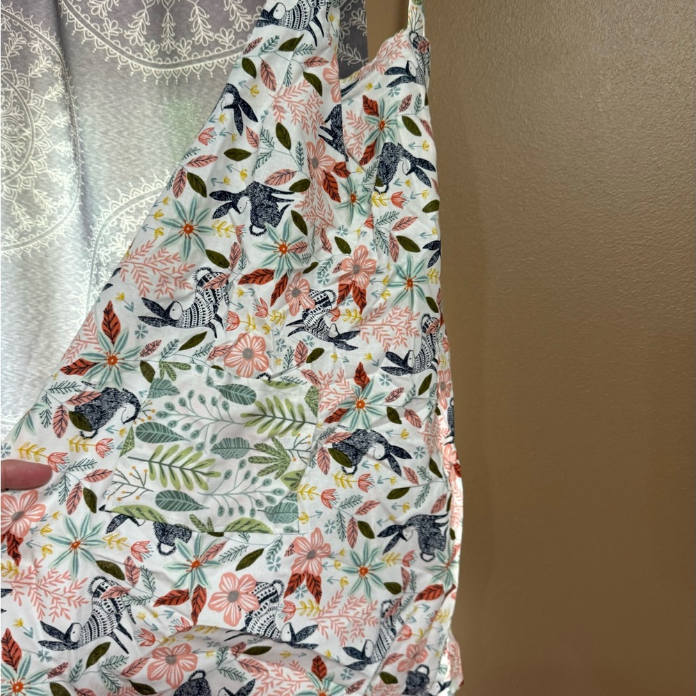 Adult homemade apron. If you would like more pictures just let me know.